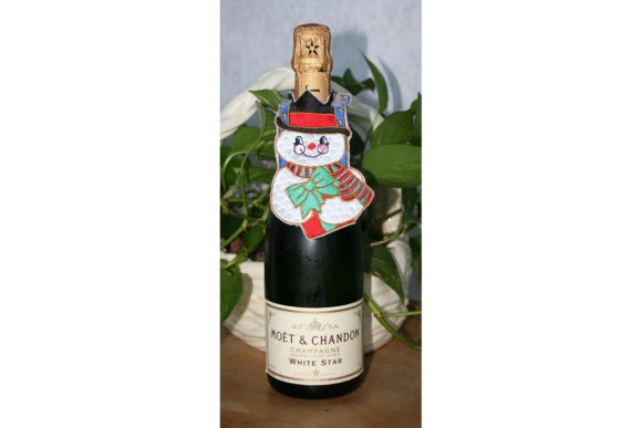 Snowman Bottle Dress Review: A Festive Embroidery Addition